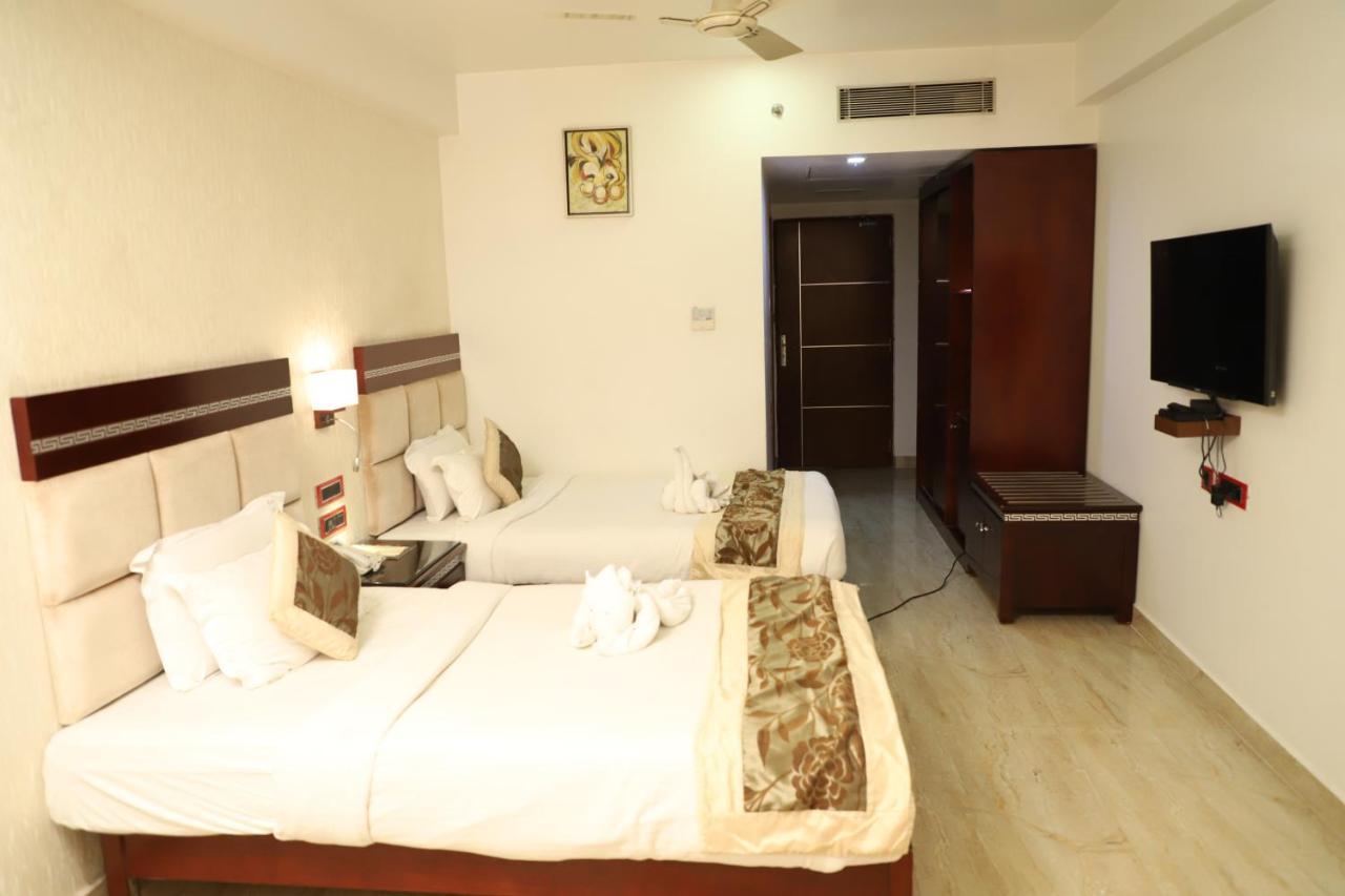 Republic Hotel Patna Kültér fotó