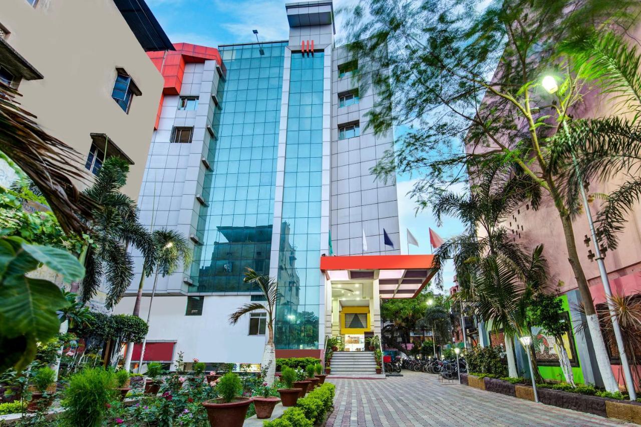Republic Hotel Patna Kültér fotó